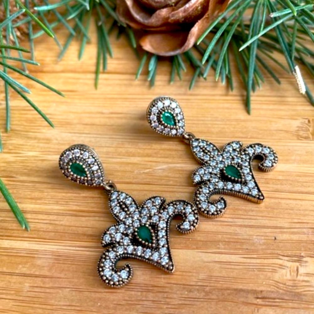 925 Sterling Silver, Emerald & Topaz drop Earrings